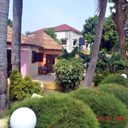 Easy Time Lodge 克罗里 外观 照片